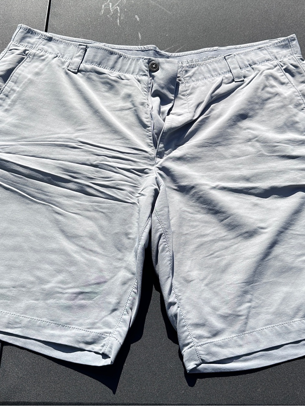 Under Armour Light Gray Men's Flat Front Performance Shorts
